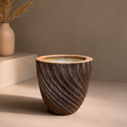 Vertical Line Planter